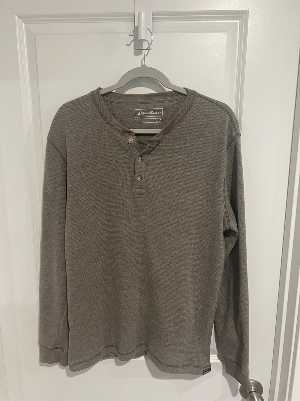 Eddie Bauer Men's Long-Sleeve Henley in Tan - M